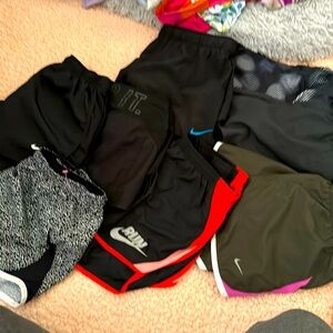 8 pack Nike shorts medium all Nike + a 2 bonus